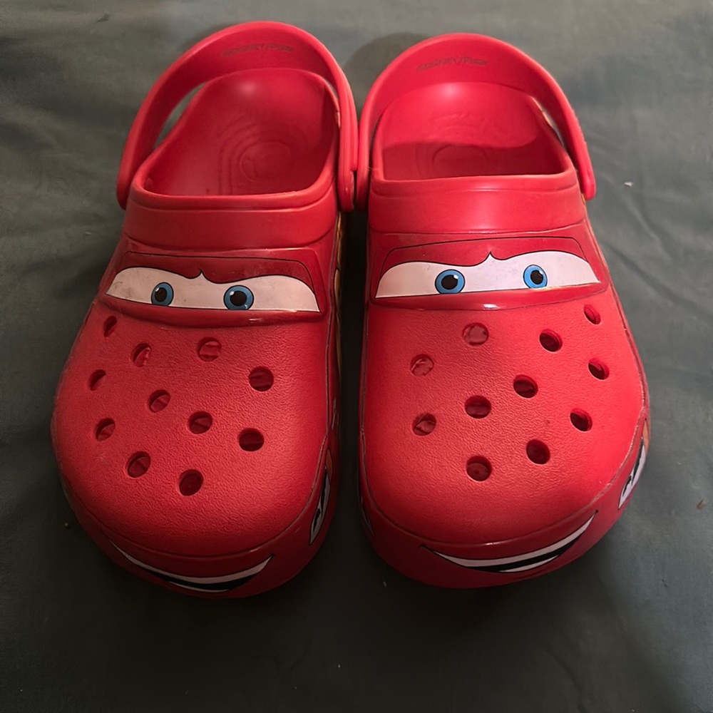 Light Up lightening McQueen Crocs